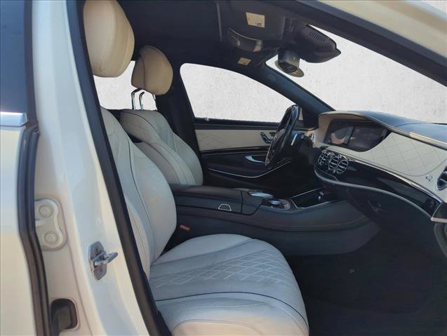 Used 2017 Mercedes-Benz S 550 Sedan image 22