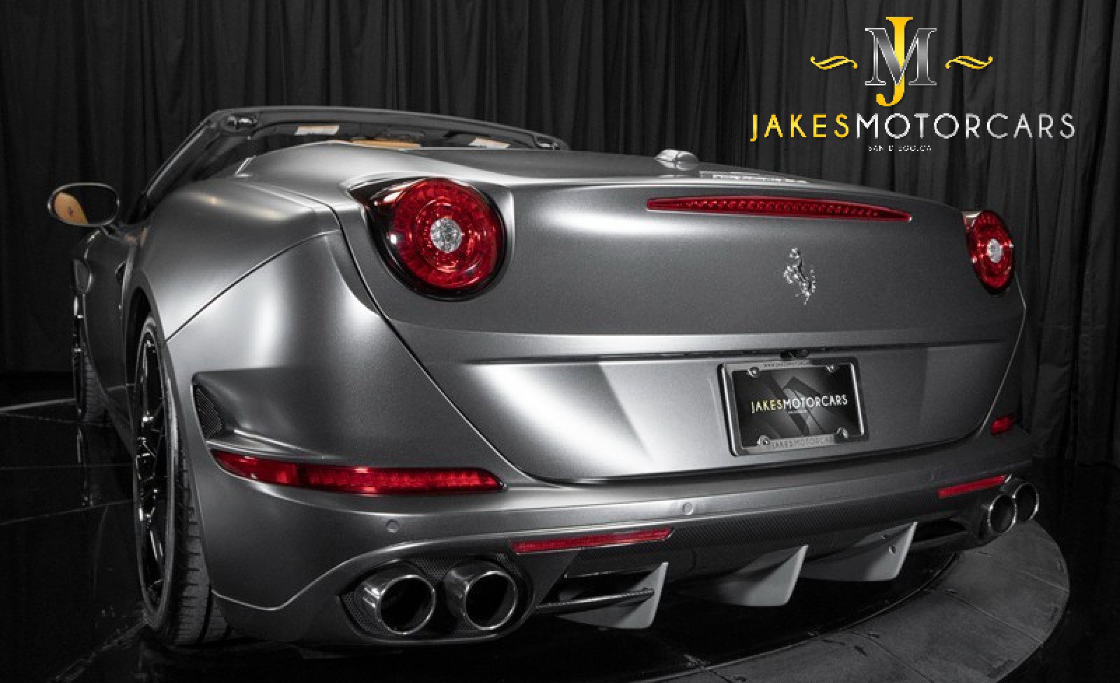 Used 2016 Ferrari California T RWD image 10