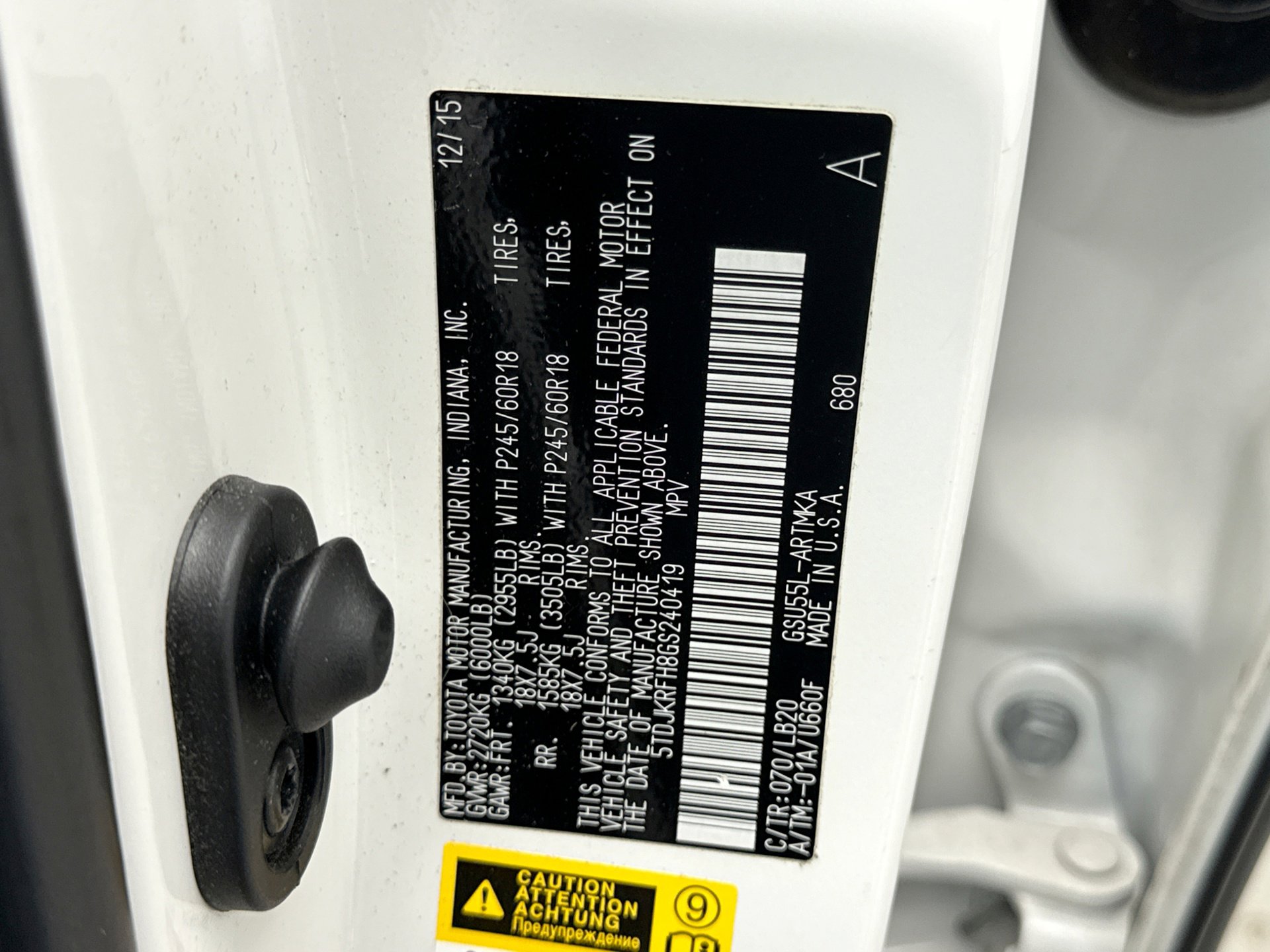 Used 2016 Toyota Highlander XLE w/ Protection Package #3 AWD/4WD image 8