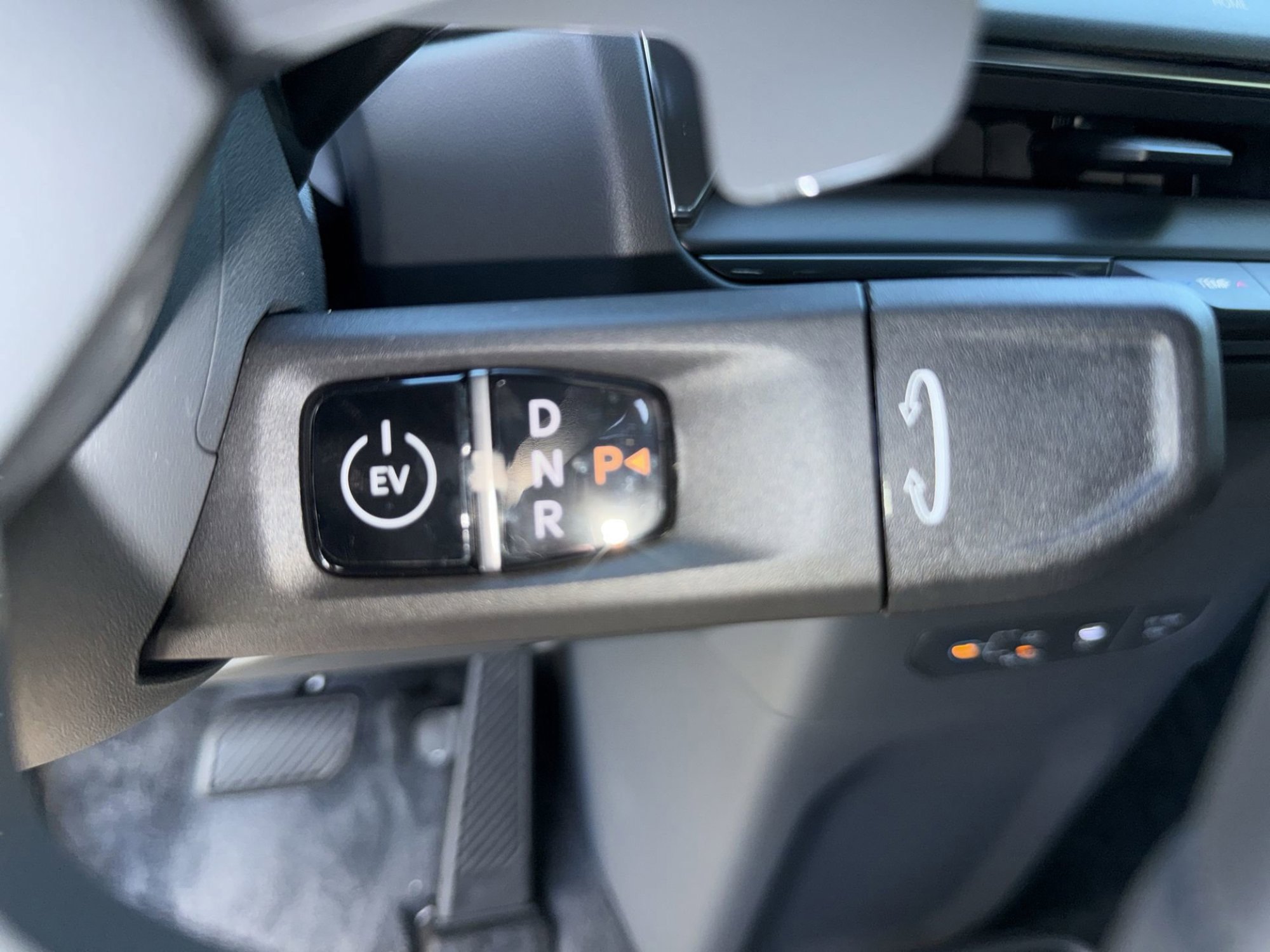 New 2026 Kia EV9 Land w/ Nightfall Edition Package AWD/4WD image 13