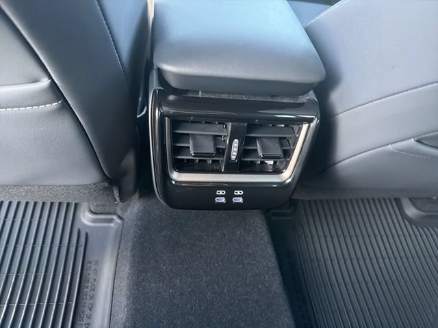Certified 2025 Toyota Crown Signia w/ Advanced Technology Package AWD/4WD image 23