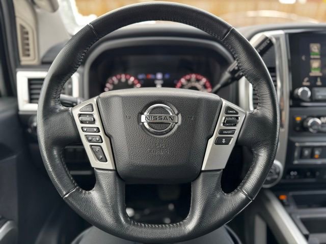 Used 2020 Nissan Titan SV image 23