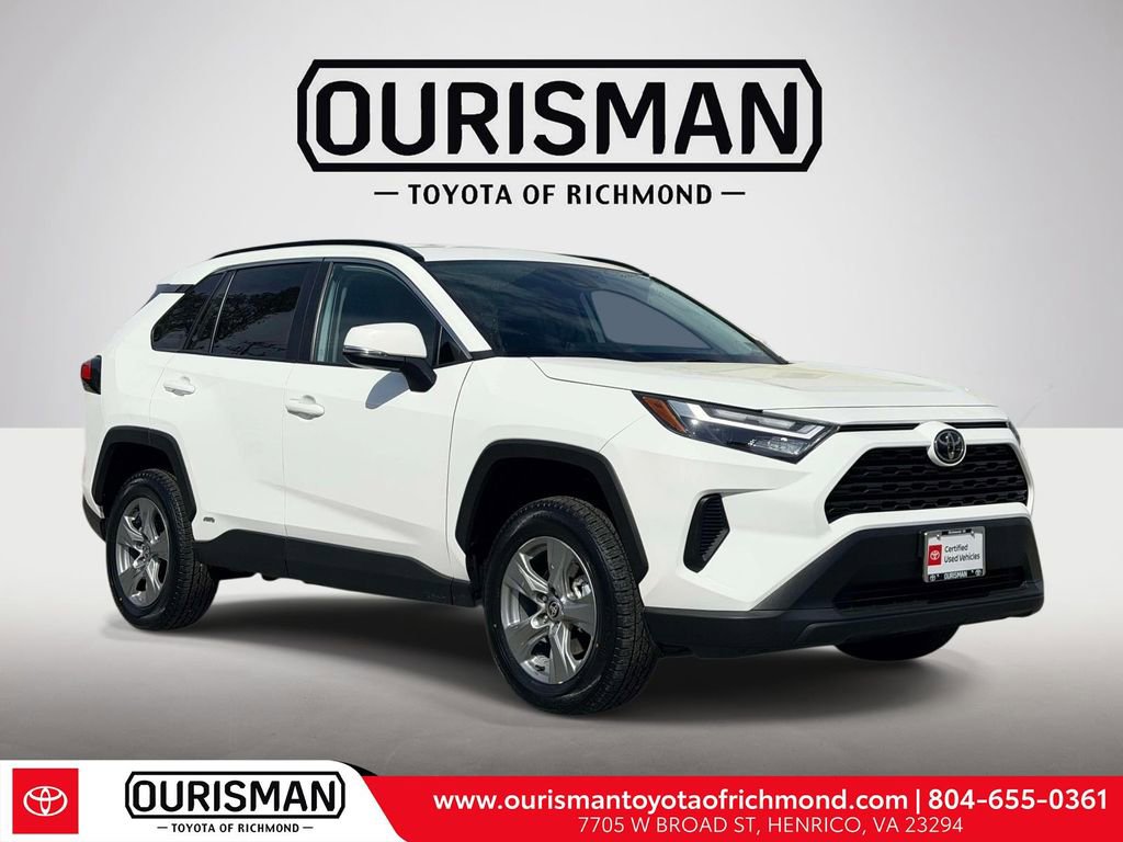 Certified 2025 Toyota RAV4 XLE image 1