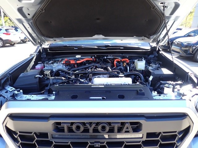 Certified 2025 Toyota Tacoma Trailhunter w/ Tow Tech Package image 15