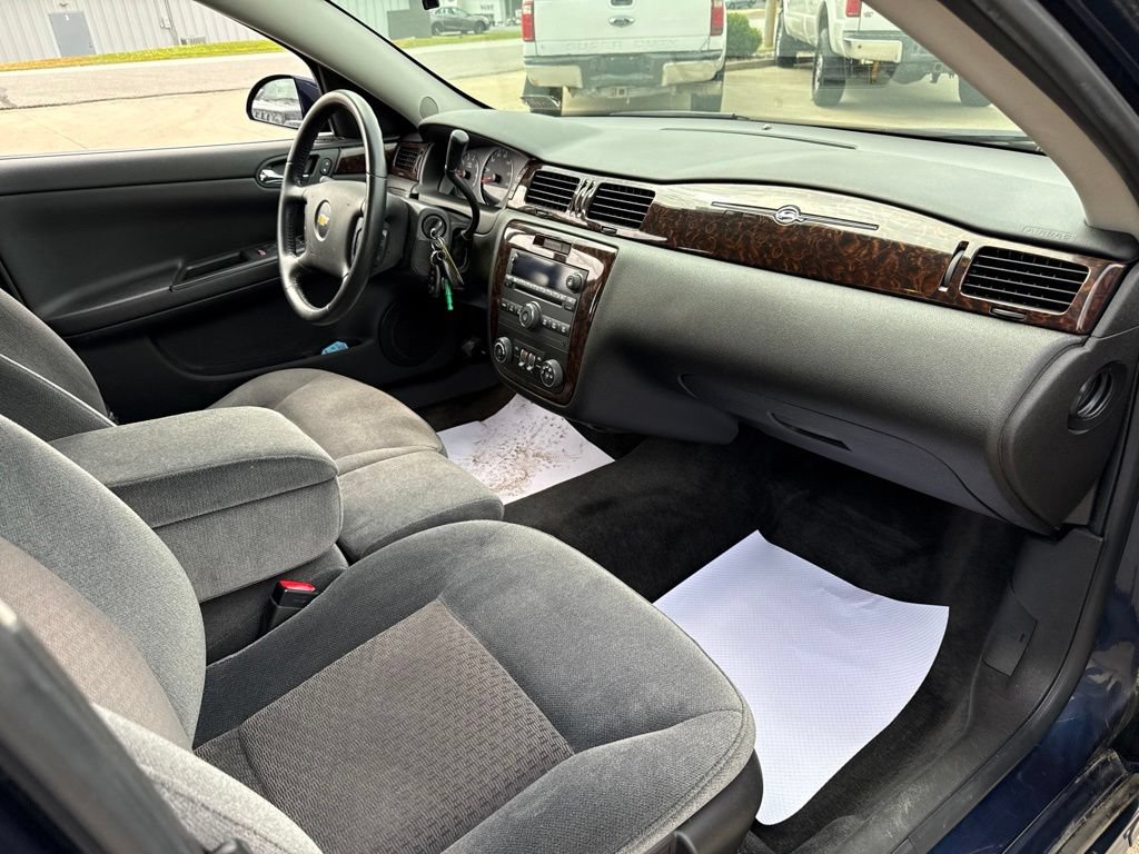 Used 2012 Chevrolet Impala LT FWD image 36