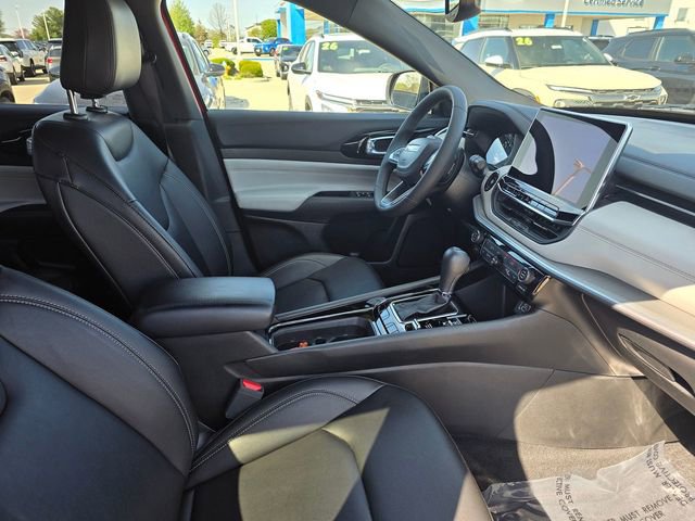 Used 2025 Jeep Compass Limited AWD/4WD image 10