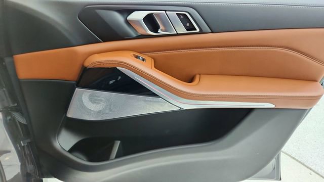 Used 2023 BMW X5 M50i w/ Executive Package image 24