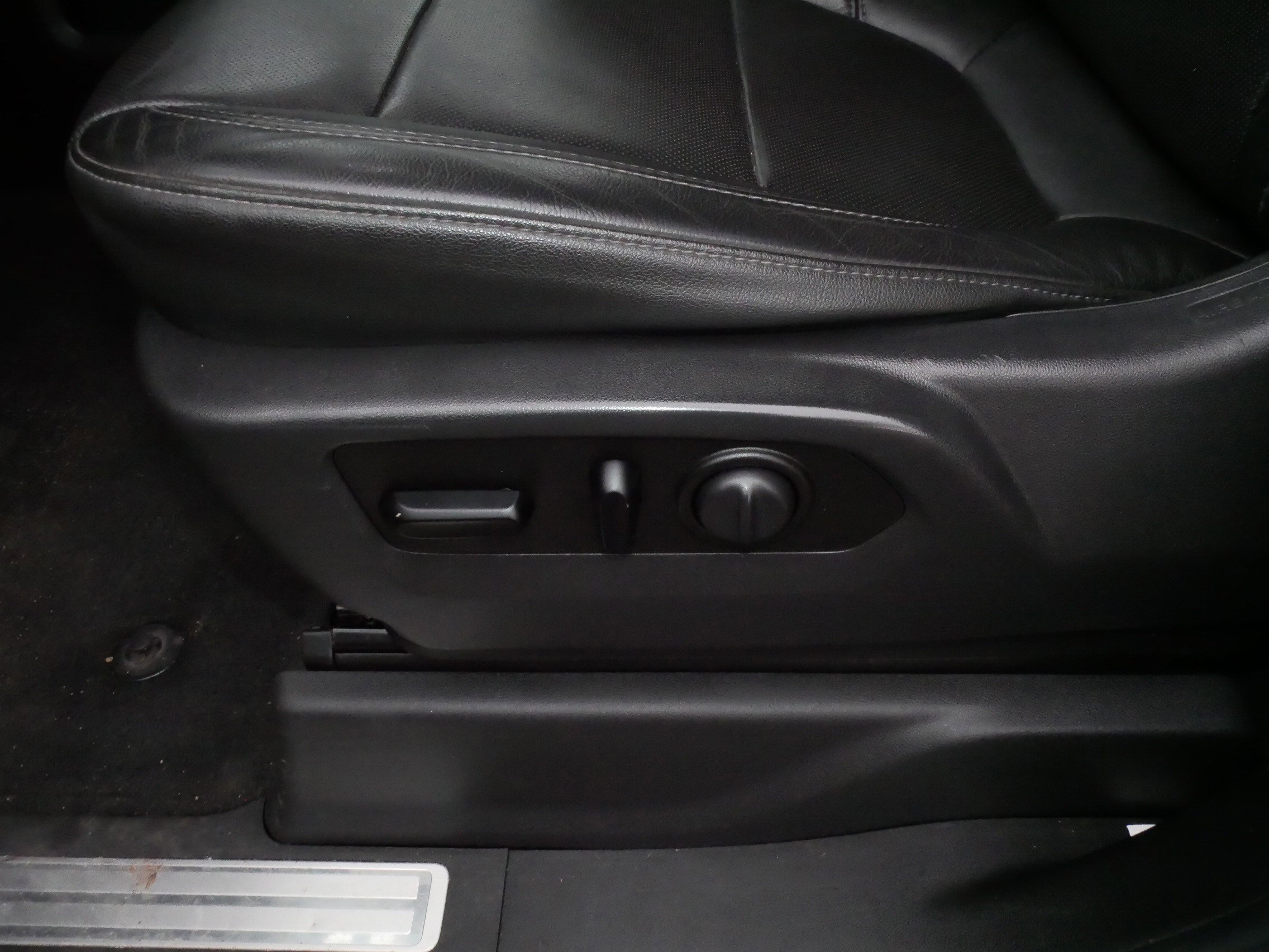 Used 2020 Chevrolet Silverado 2500 LTZ w/ LTZ Premium Package image 20