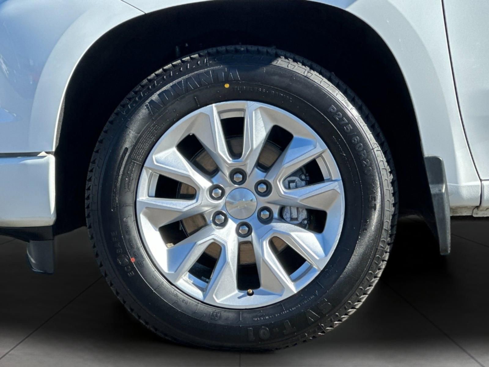 Used 2022 Chevrolet Silverado 1500 Custom image 23