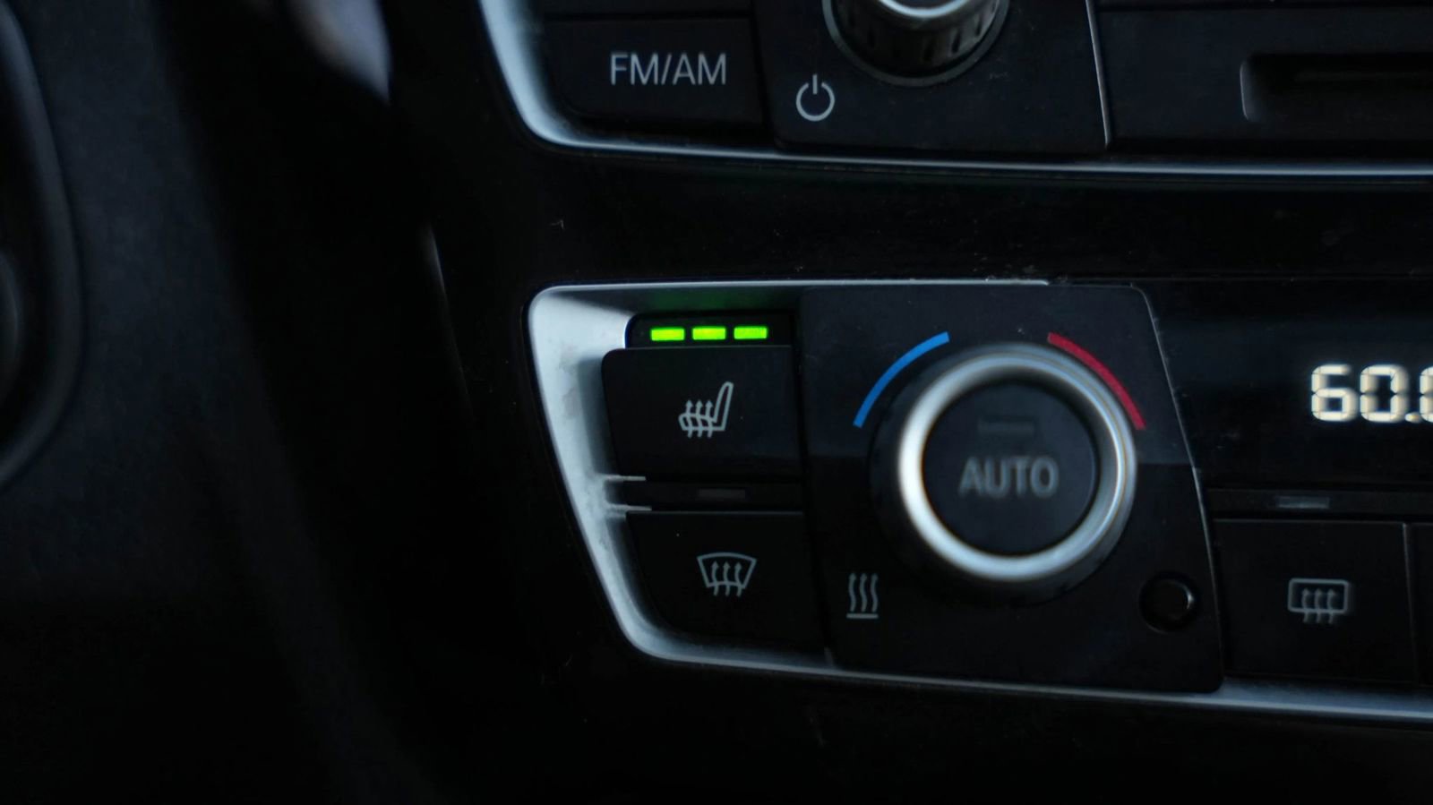 Used 2018 BMW 330i xDrive Sedan w/ Convenience Package image 44