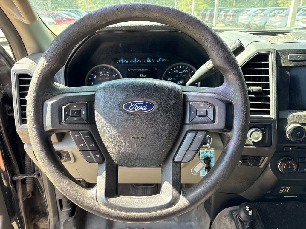 Used 2017 Ford F250 XL w/ STX Appearance Package AWD/4WD image 18