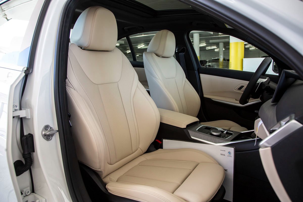 New 2026 BMW 330i Sedan image 28