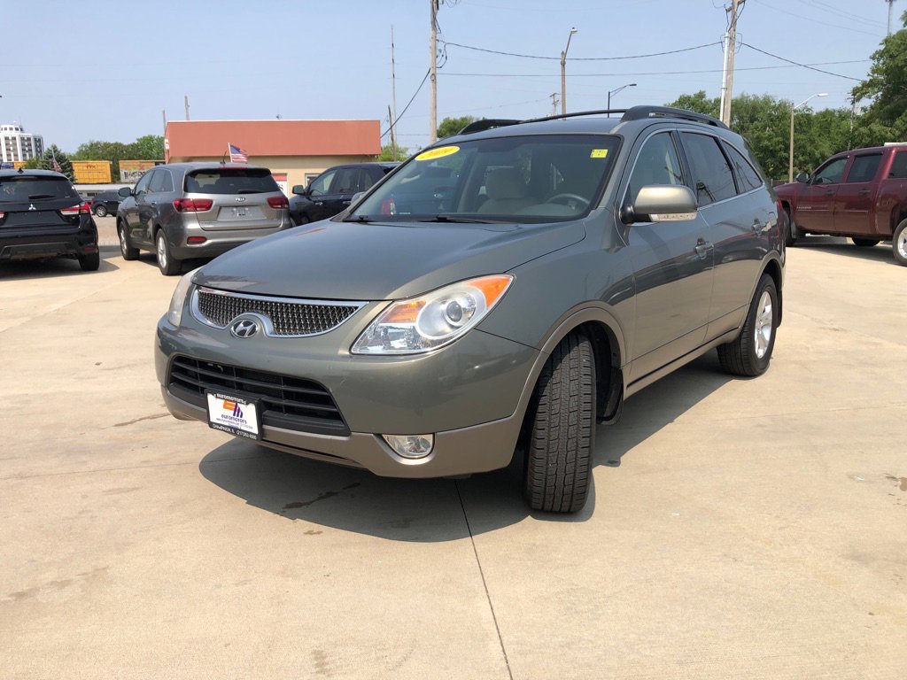 Used 2009 Hyundai Veracruz GLS w/ Preferred Pkg 2