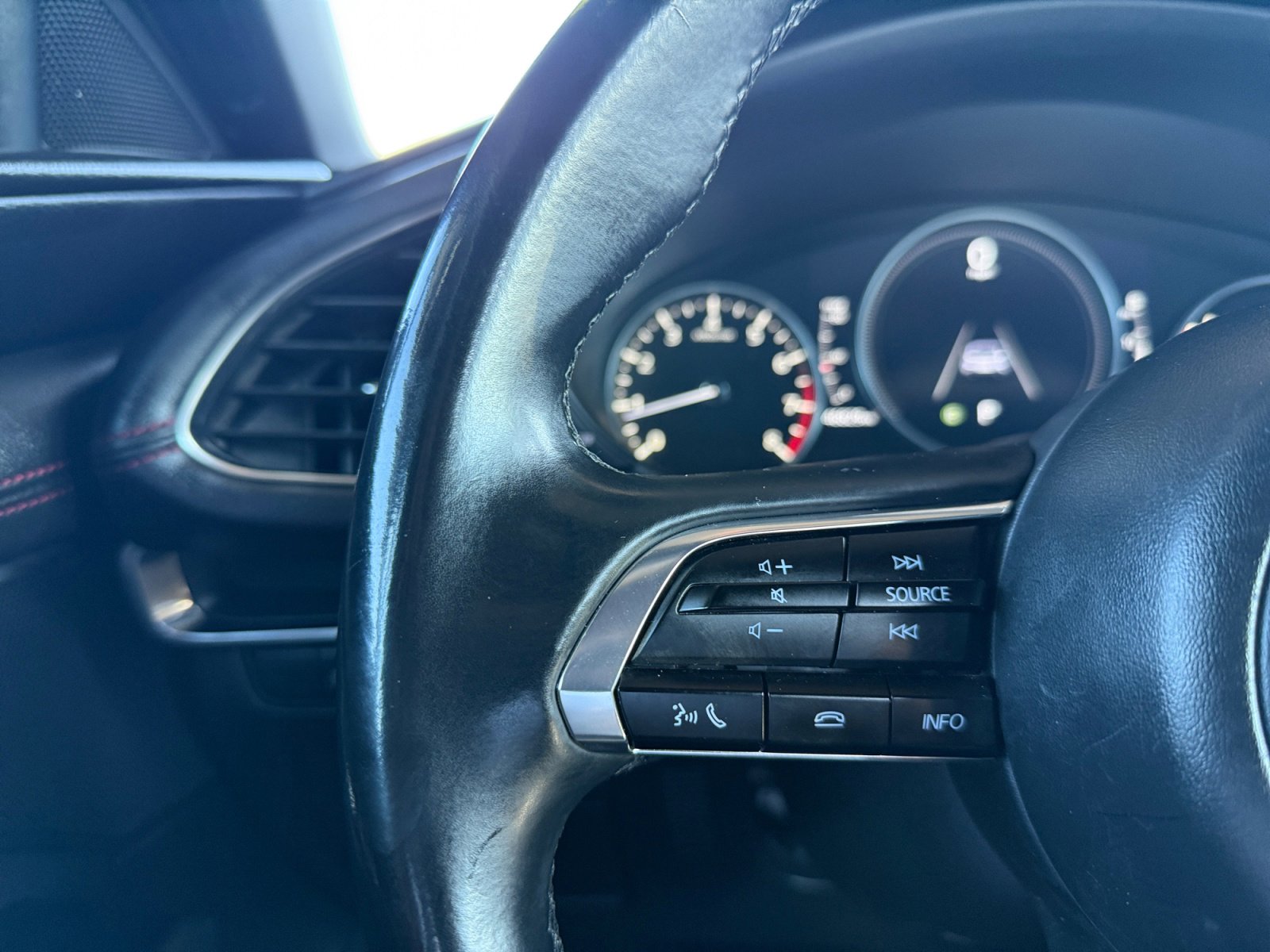 Used 2024 MAZDA MAZDA3 s image 18