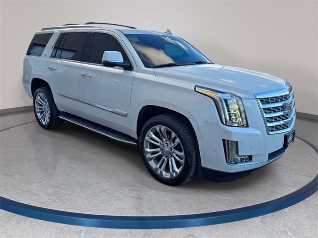 Used 2020 Cadillac Escalade Luxury w/ LPO, Radiant Package image 4
