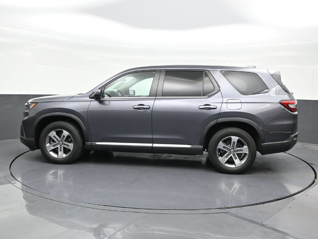 Used 2023 Honda Pilot EX-L image 2