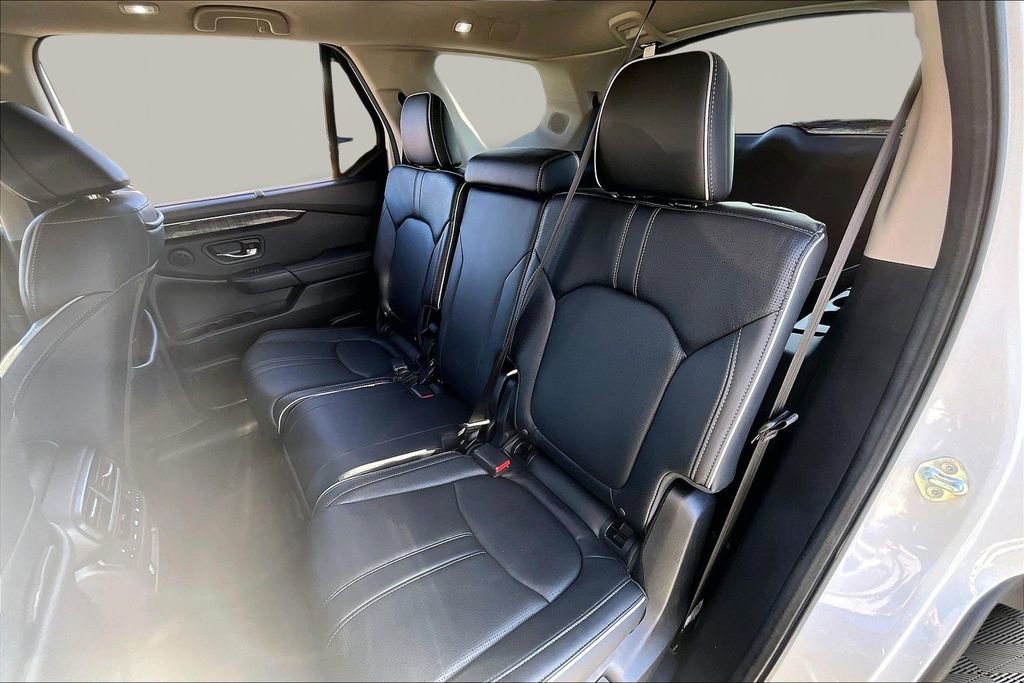 Used 2023 Honda Pilot Elite image 18