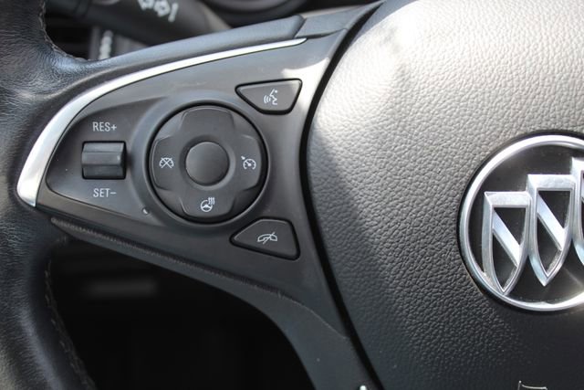 Used 2019 Buick Envision Essence FWD image 21