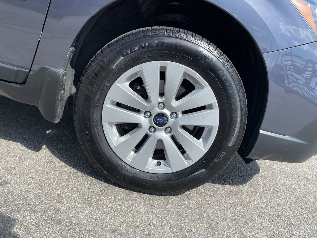 Used 2017 Subaru Outback 2.5i Premium AWD/4WD image 11
