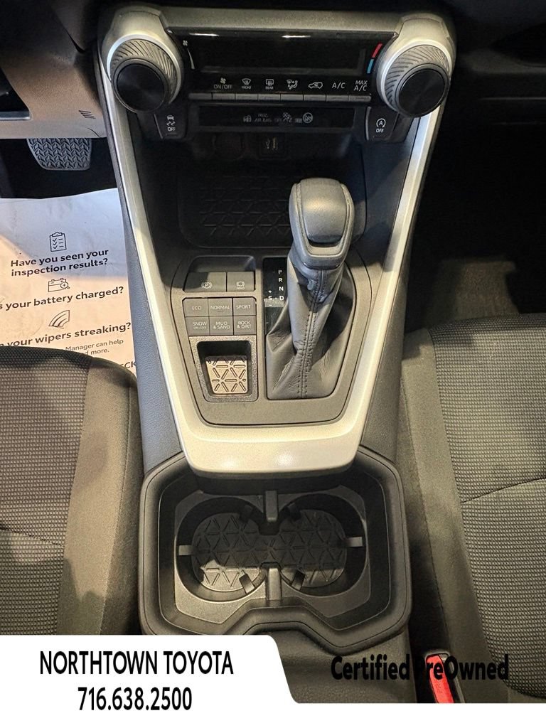 Used 2023 Toyota RAV4 LE AWD/4WD image 24