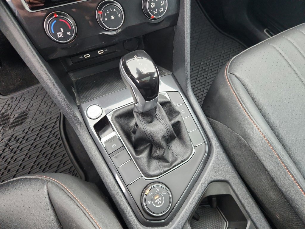 Certified 2024 Volkswagen Tiguan Wolfsburg Edition AWD/4WD image 15
