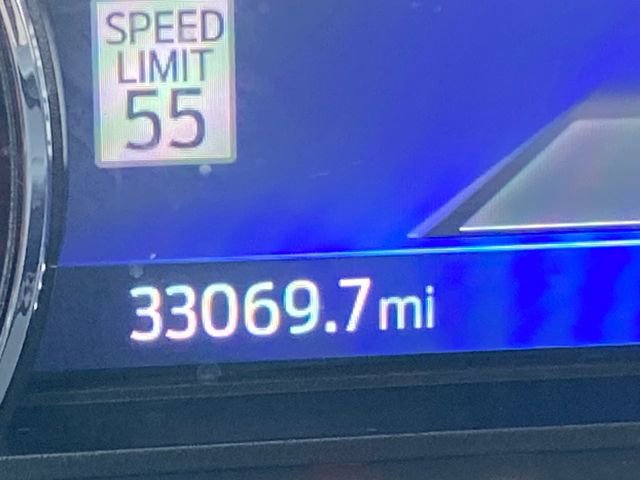 Used 2022 Ford Explorer XLT w/ Equipment Group 202A image 23