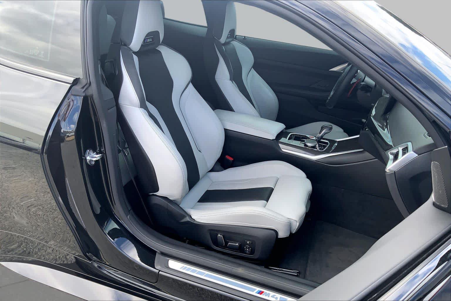 Used 2025 BMW M4 xDrive Competition w/ Executive Package AWD/4WD image 9