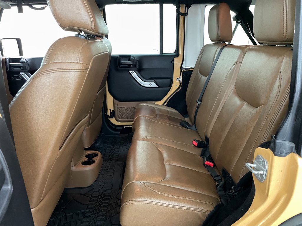 Used 2014 Jeep Wrangler Unlimited Rubicon image 6