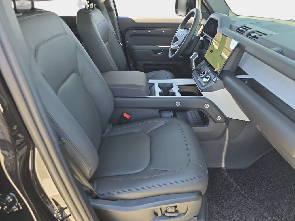 New 2026 Land Rover Defender 110 S AWD/4WD image 10