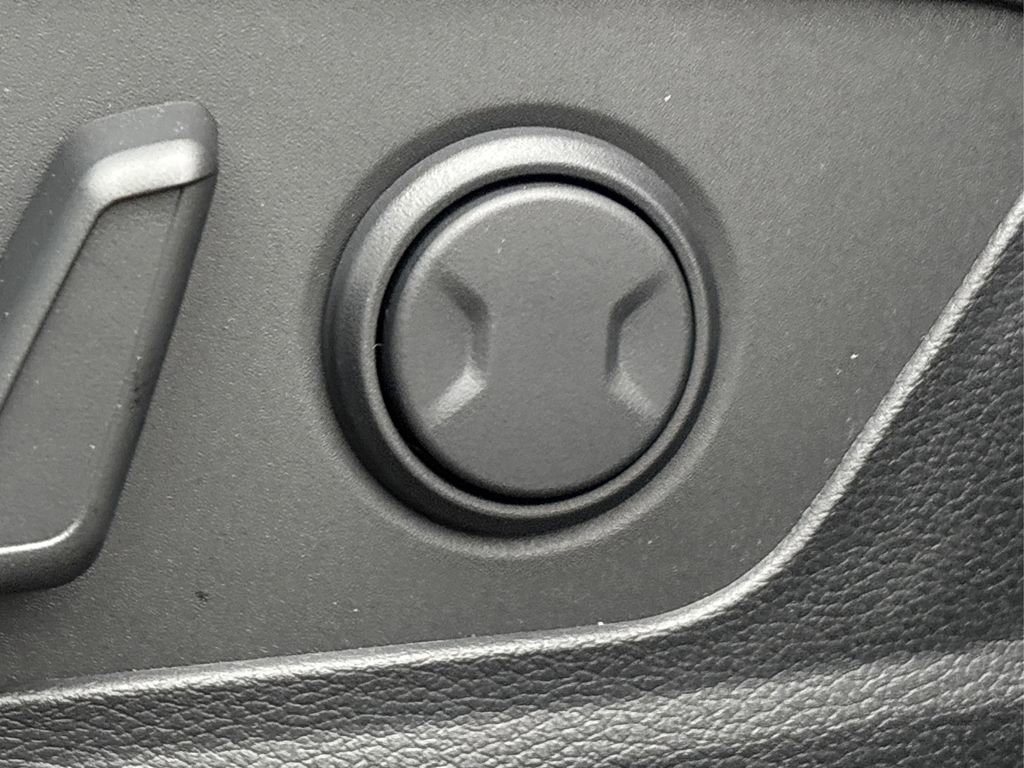 New 2026 Kia Sportage EX image 14