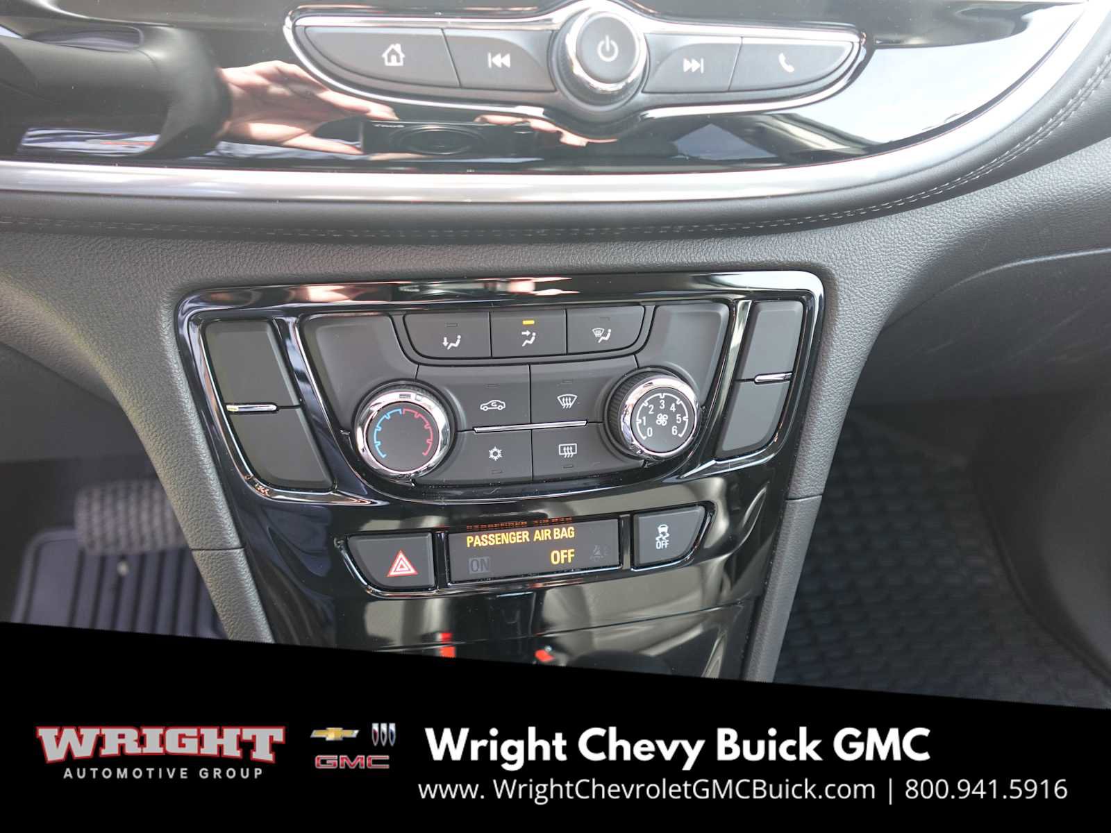 Used 2022 Buick Encore Preferred w/ Safety Package image 19