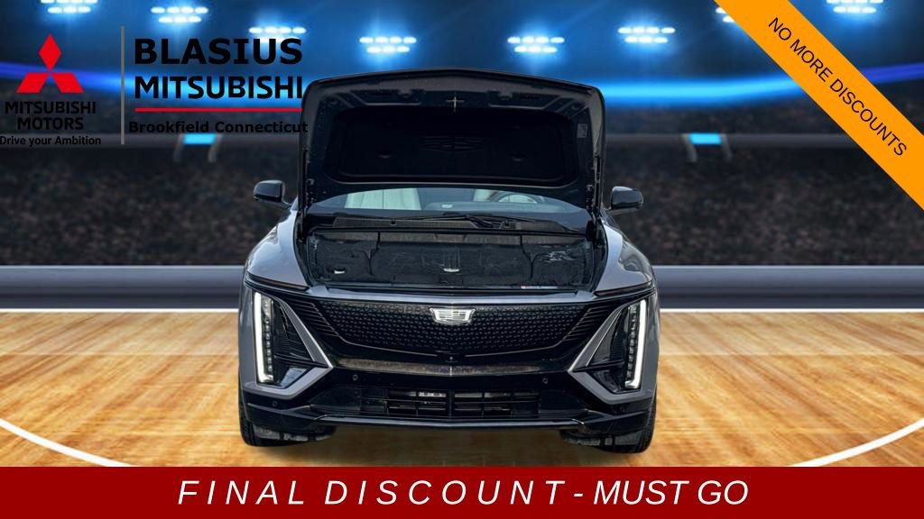 Used 2024 Cadillac Lyriq Sport image 23