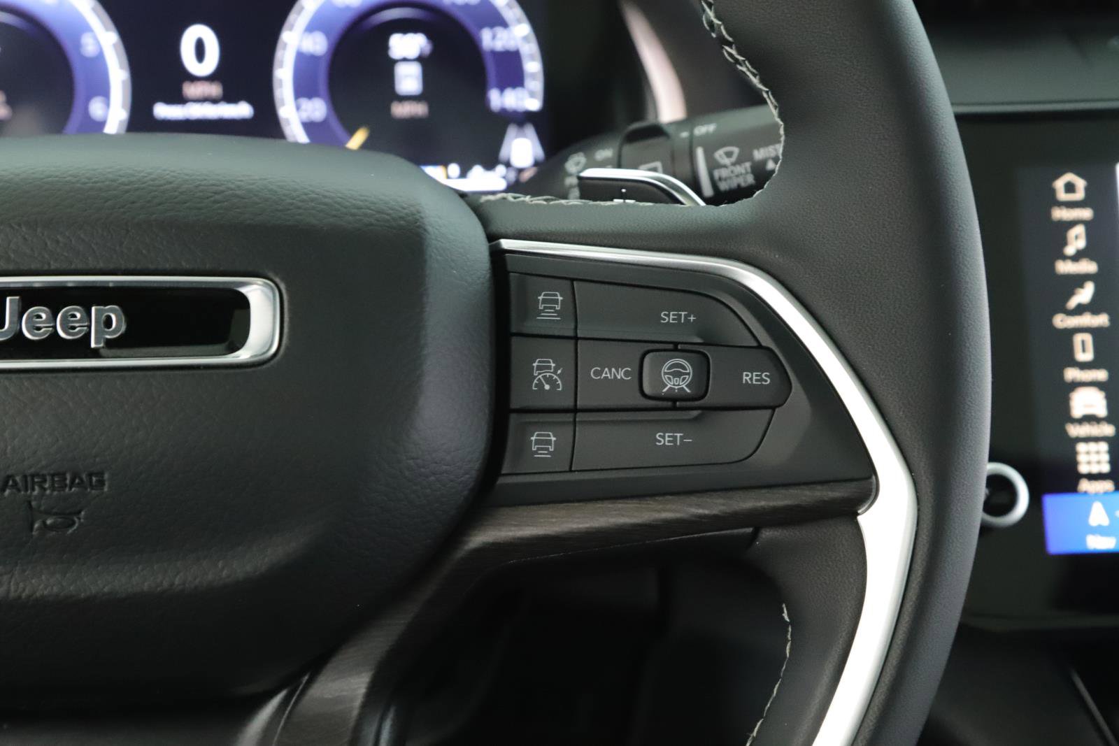 New 2026 Jeep Grand Cherokee Limited w/ Limited Altitude Package image 8