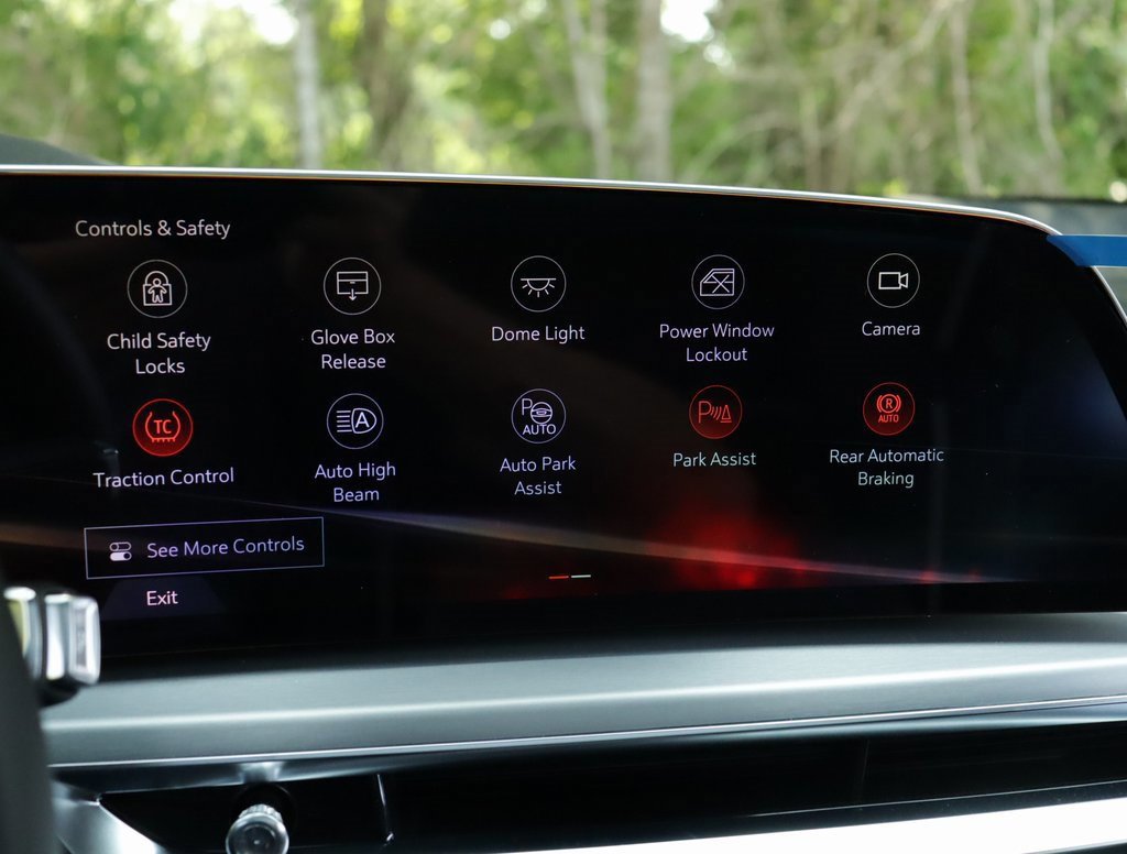 New 2026 Cadillac Lyriq V image 22