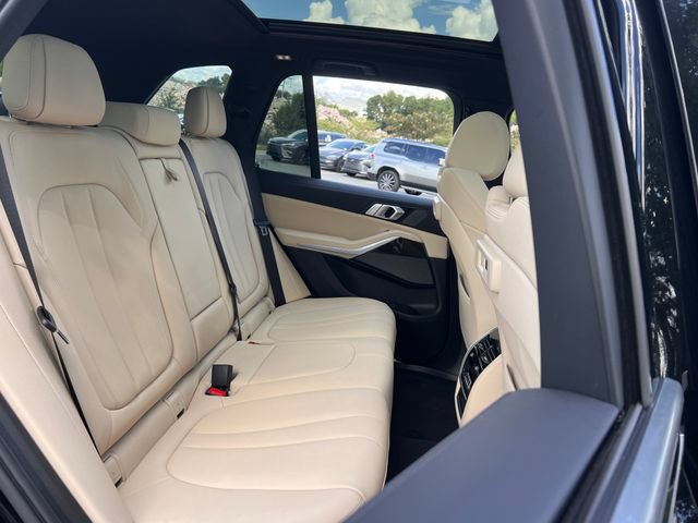 Used 2021 BMW X5 sDrive40i w/ Premium Package RWD image 29