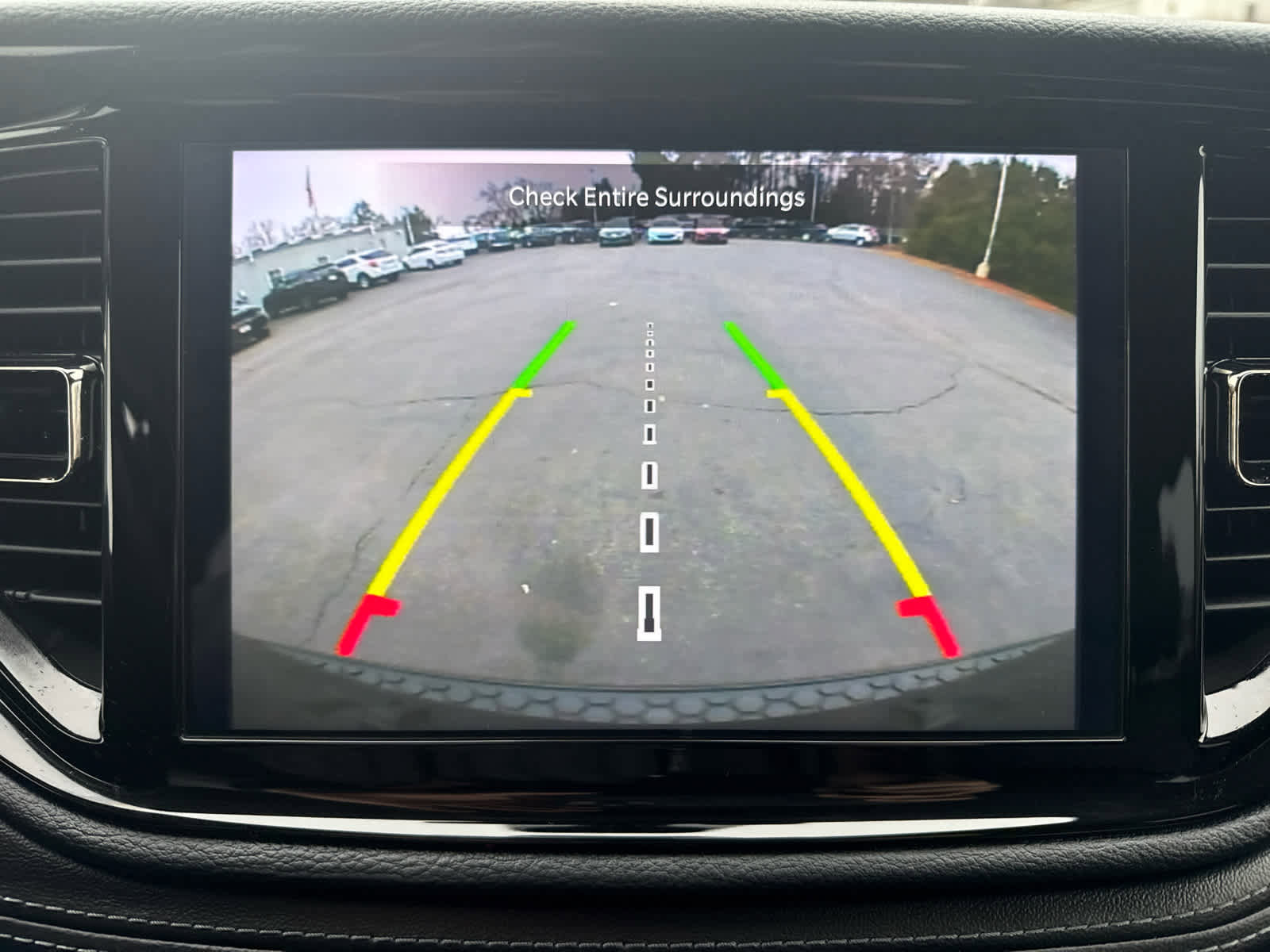 Used 2021 Dodge Durango SXT image 25