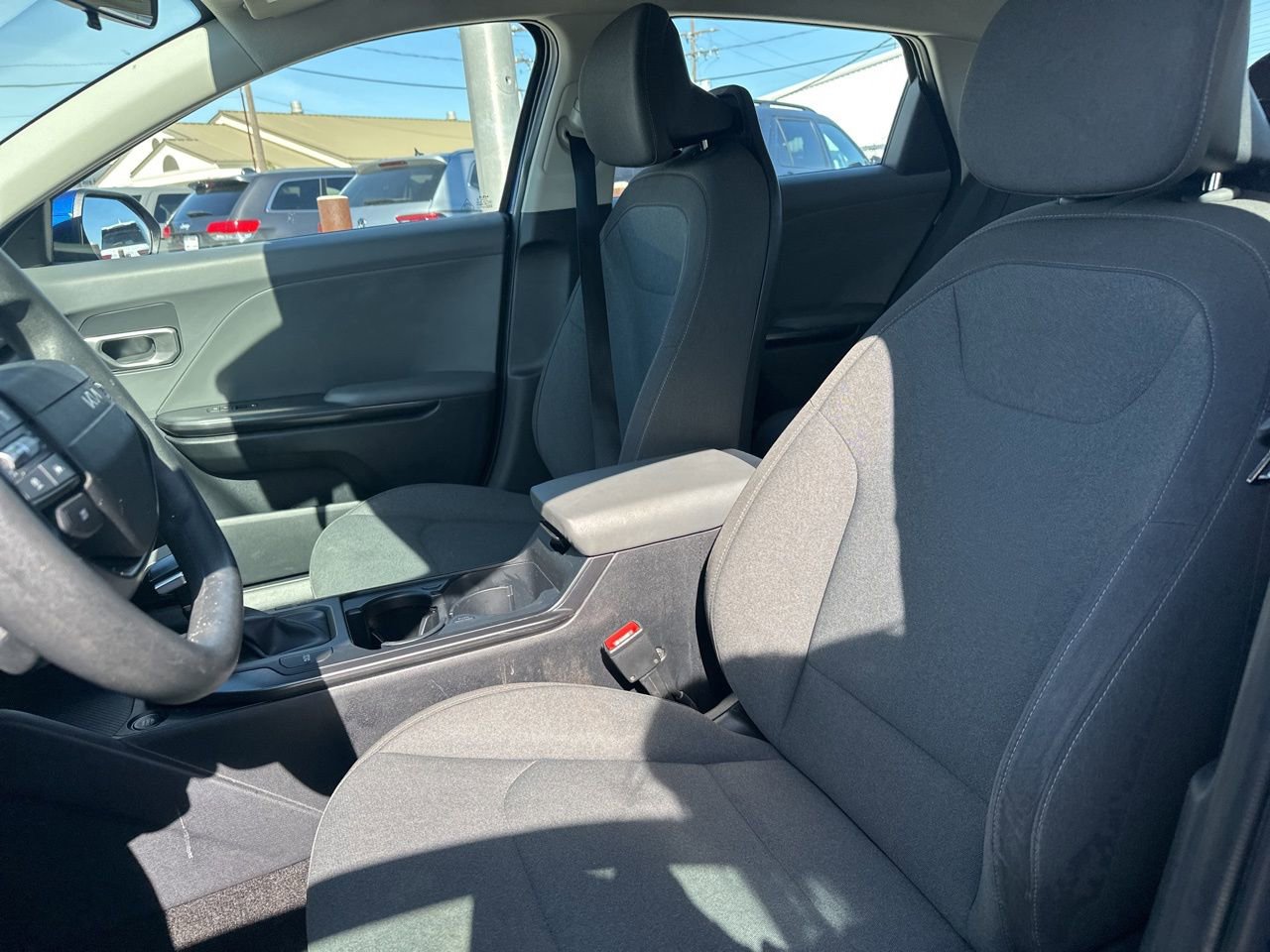 Used 2025 Kia K4 LXS image 8