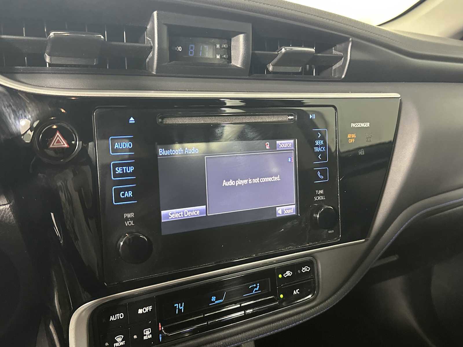 Used 2017 Toyota Corolla SE FWD image 27