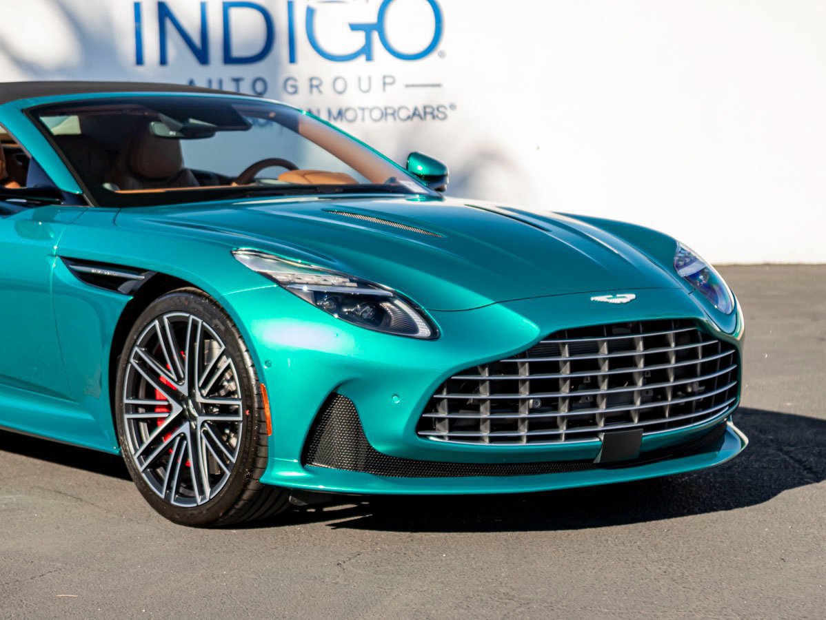 Used 2026 Aston Martin DB12 Convertible RWD image 7