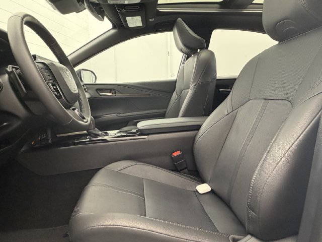 Used 2026 Toyota Camry XSE w/ Premium Plus Package FWD image 25