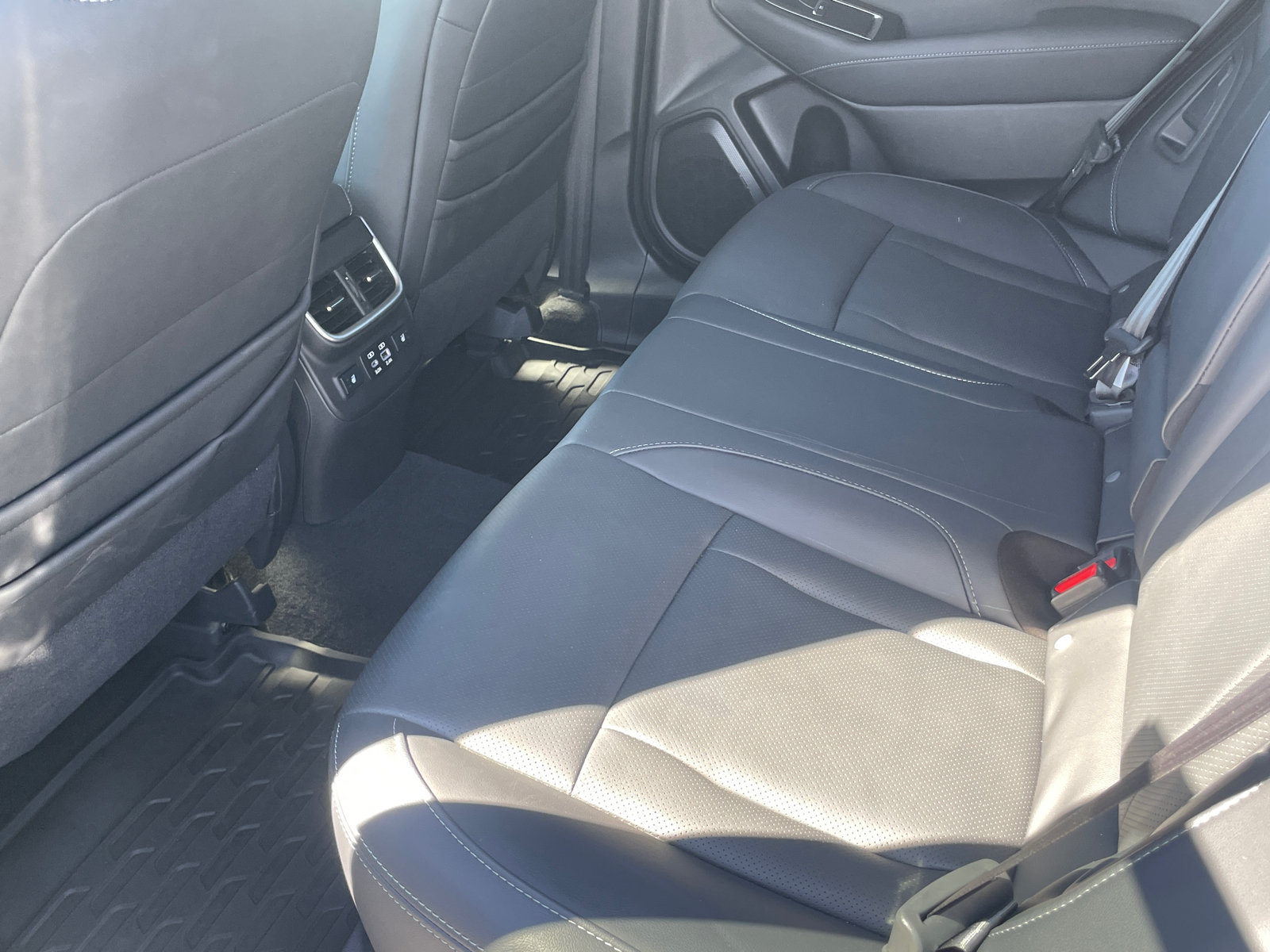 Used 2024 Subaru Outback Touring XT AWD/4WD image 23