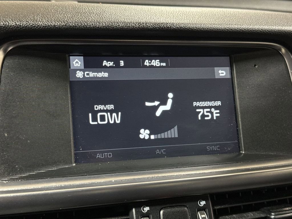 Used 2018 Kia Optima EX image 16