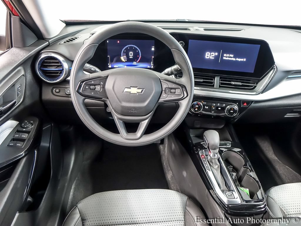 New 2026 Chevrolet Trax LT FWD image 12