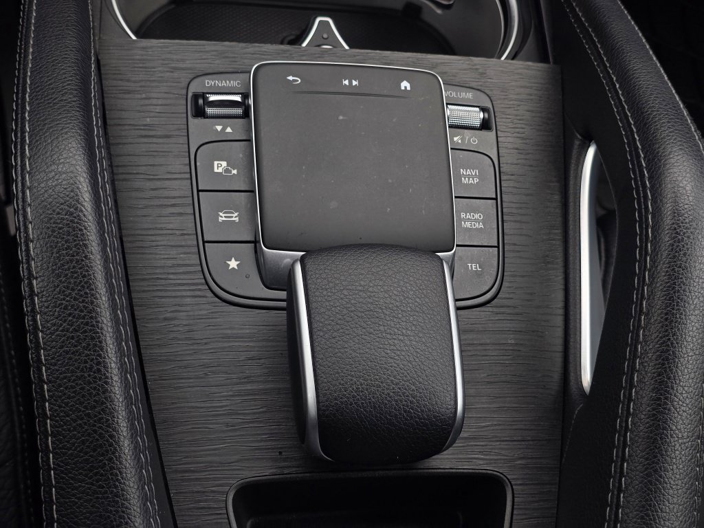 Used 2024 Mercedes-Benz GLE 350 4MATIC w/ Driver Assistance Package image 46