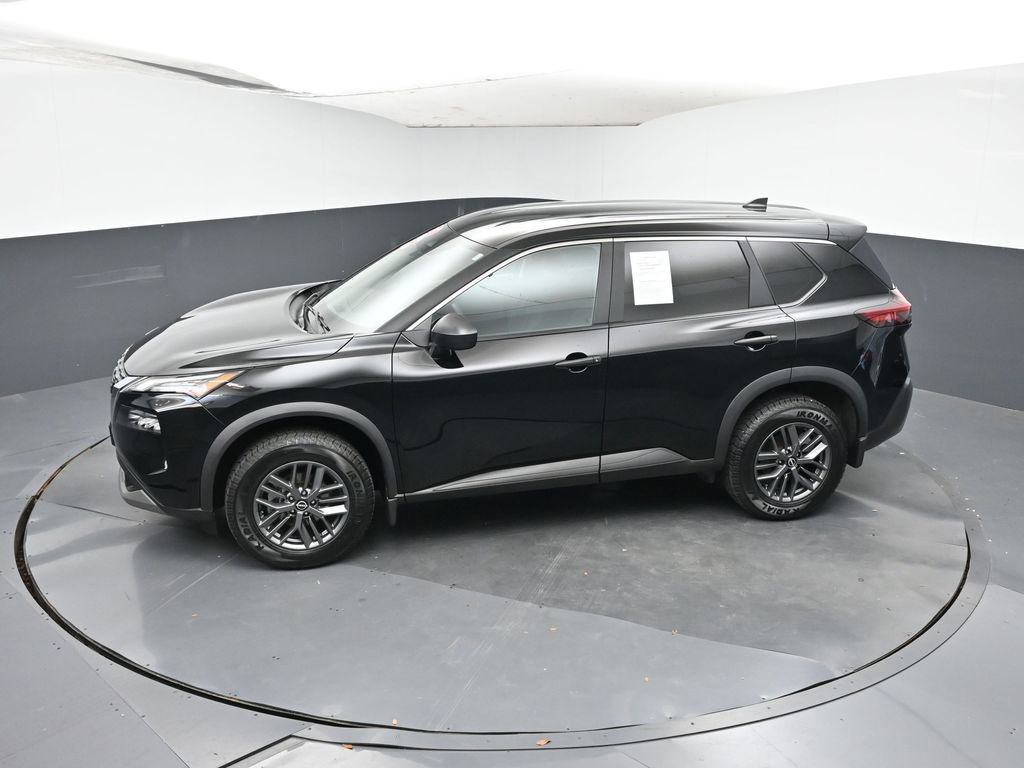 Used 2023 Nissan Rogue S image 33