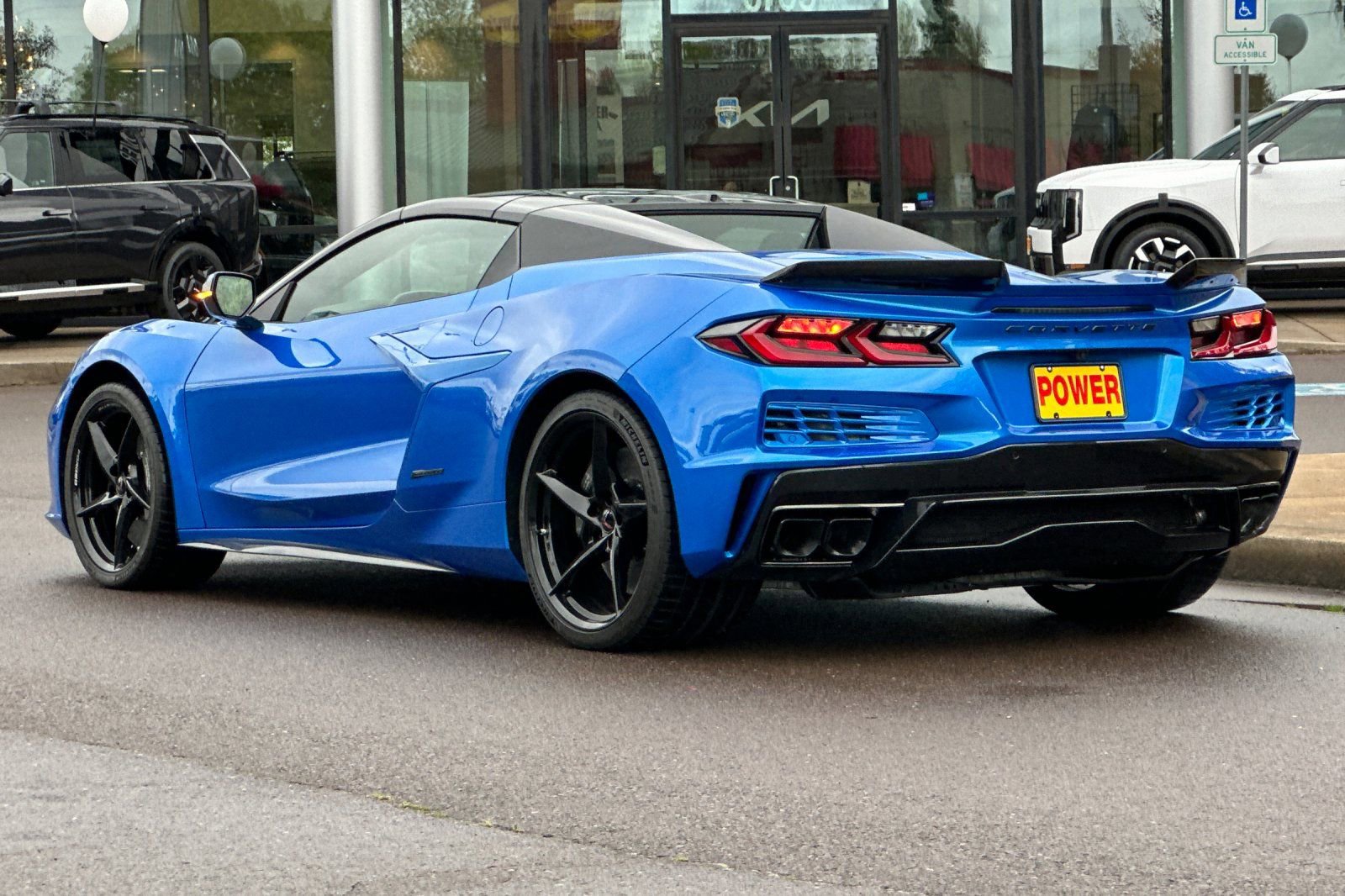 Used 2025 Chevrolet Corvette E-Ray AWD/4WD image 6