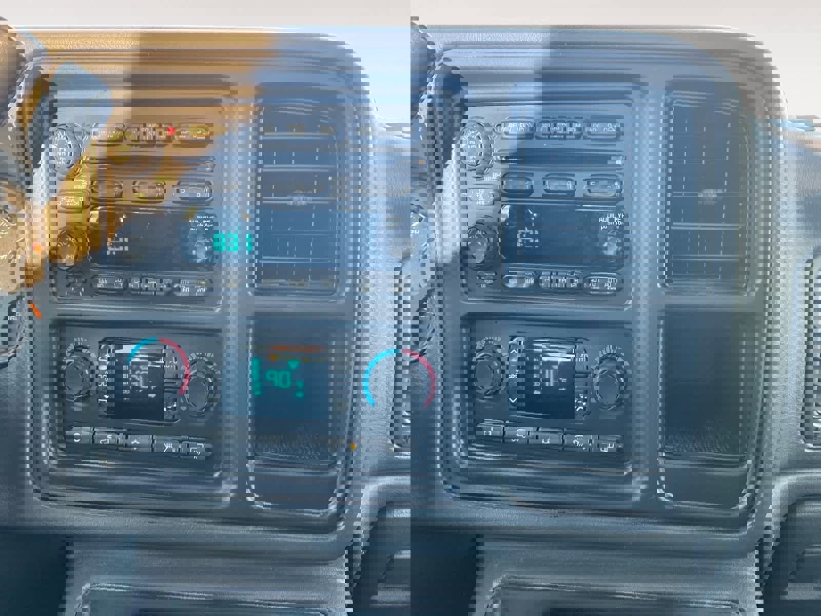 Used 2006 GMC Sierra 1500 SLT w/ Onstar Plus Package image 15