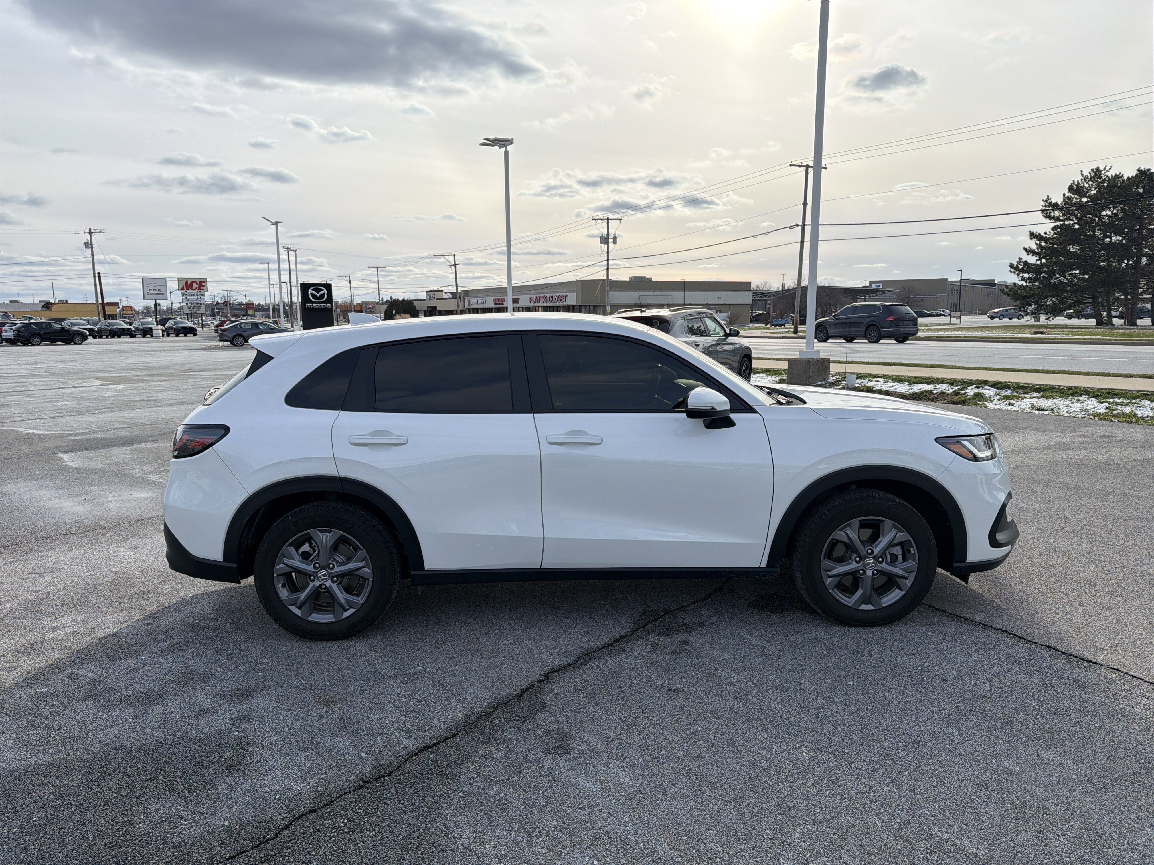 Used 2026 Honda HR-V LX image 2