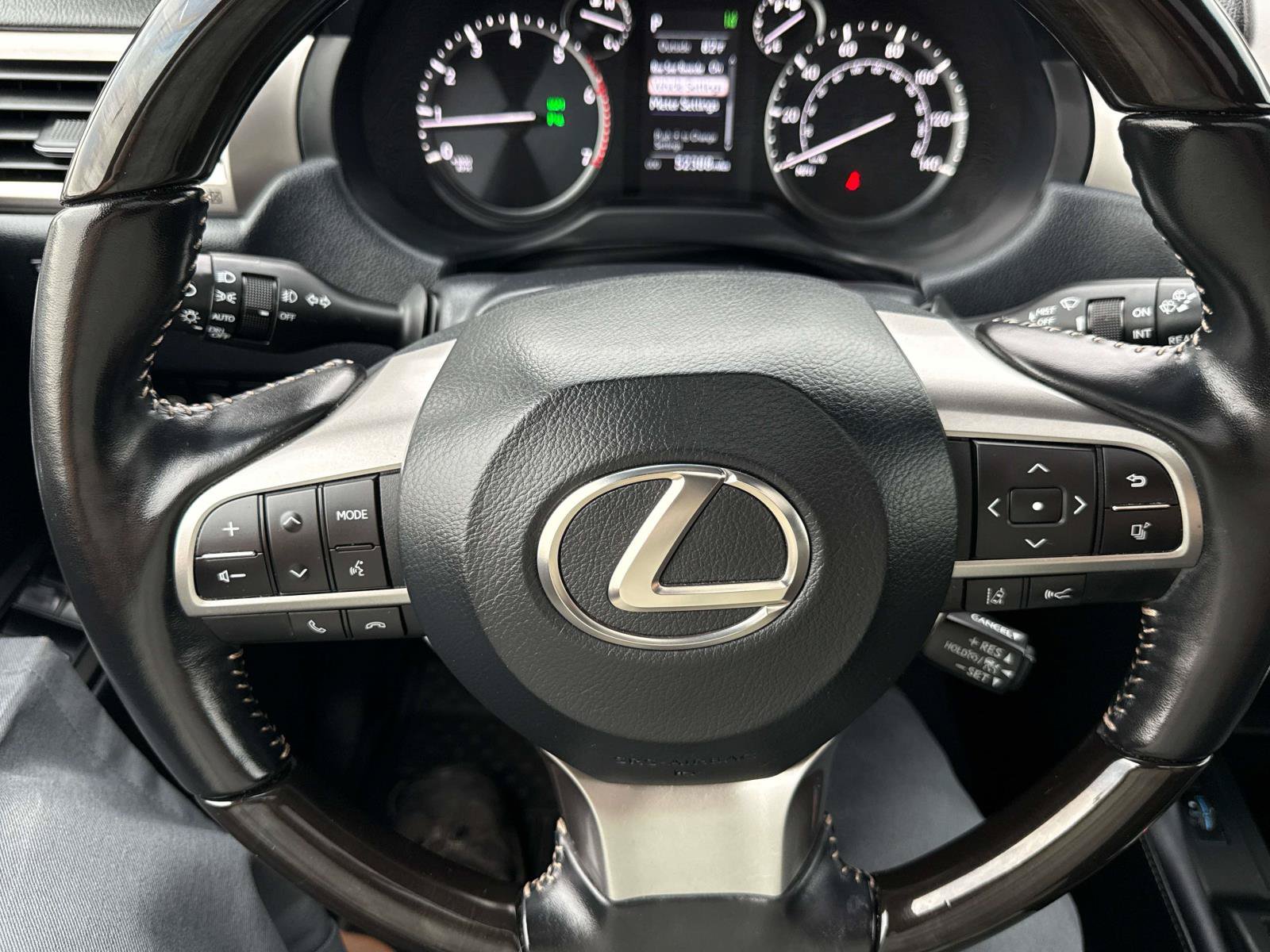 Used 2022 Lexus GX 460 Premium w/ Premium Package AWD/4WD image 29