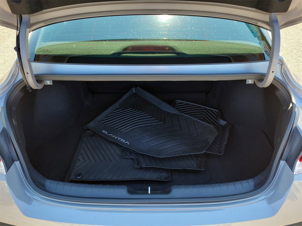 Used 2024 Hyundai Elantra SEL image 6